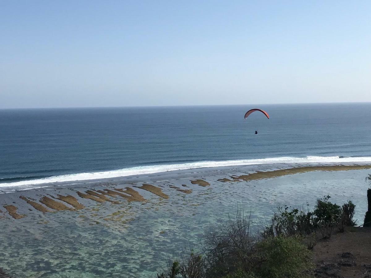Indigo Dream Surf & Holiday Retreat Uluwatu Esterno foto